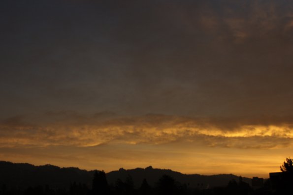 sunrise_berkeley_roof_early_morning