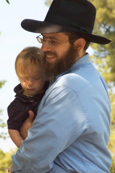 rabbi_with_his_son